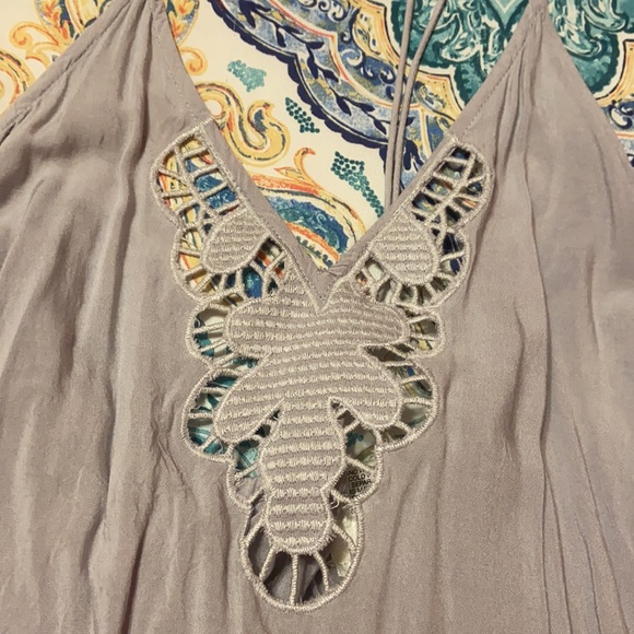 Grey Tank - Picture 4 of 4